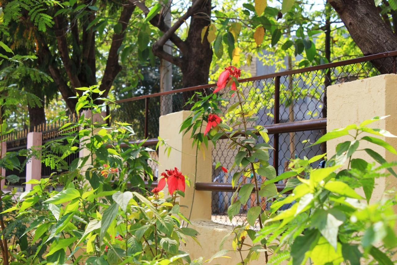 Karjat Villa  Exteriör bild