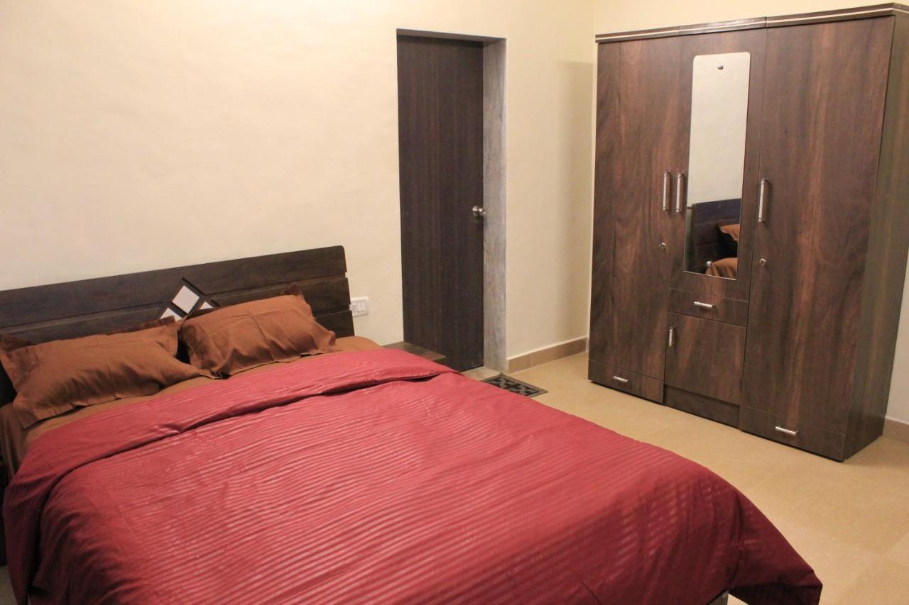 Karjat Villa  Exteriör bild