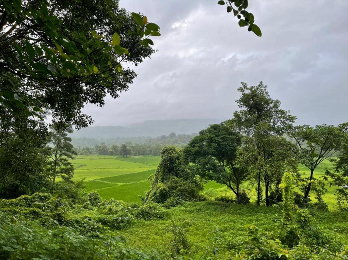 Karjat Villa  Exteriör bild