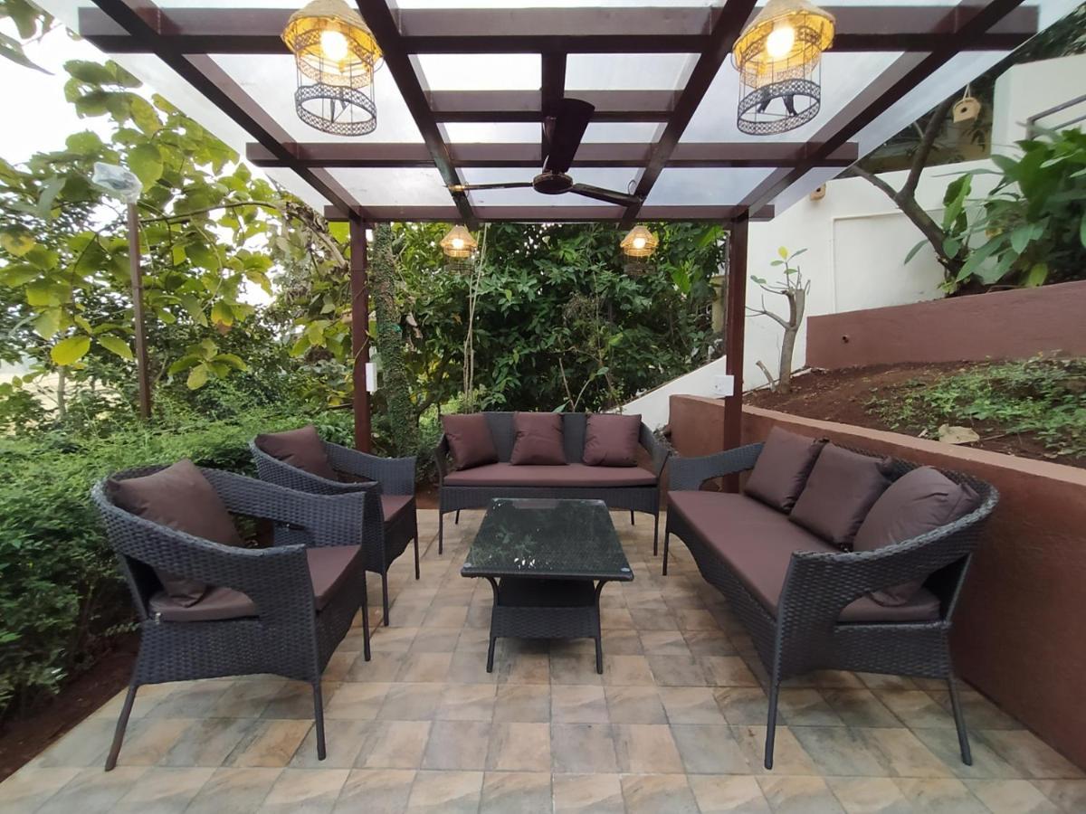 Karjat Villa  Exteriör bild